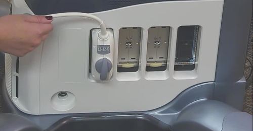 LOGIQ S7 - Connect and disconnect a probe